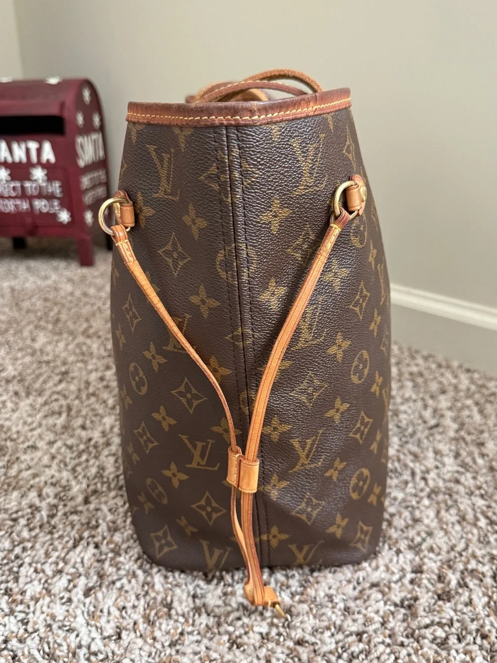 Authentic Louis Vuitton Neverfull MM Monogram Canvas